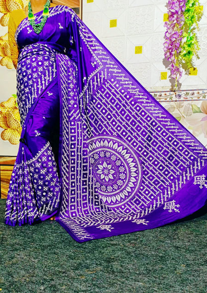 Gujrati Stitched Saree With Beautiful Mirror Work And Blouse Piece