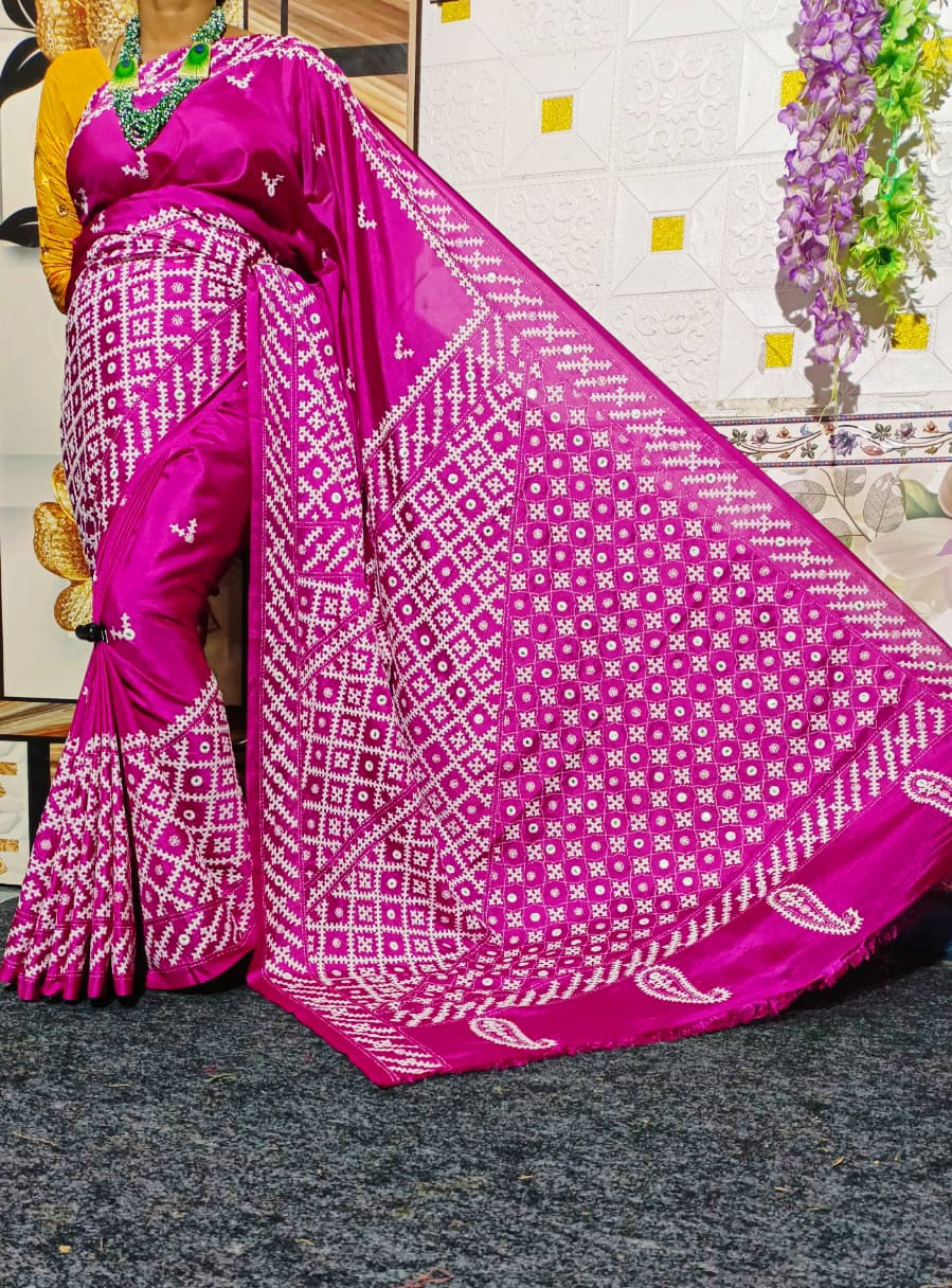 Gujrati Stitched Saree With Beautiful Mirror Work And Blouse Piece