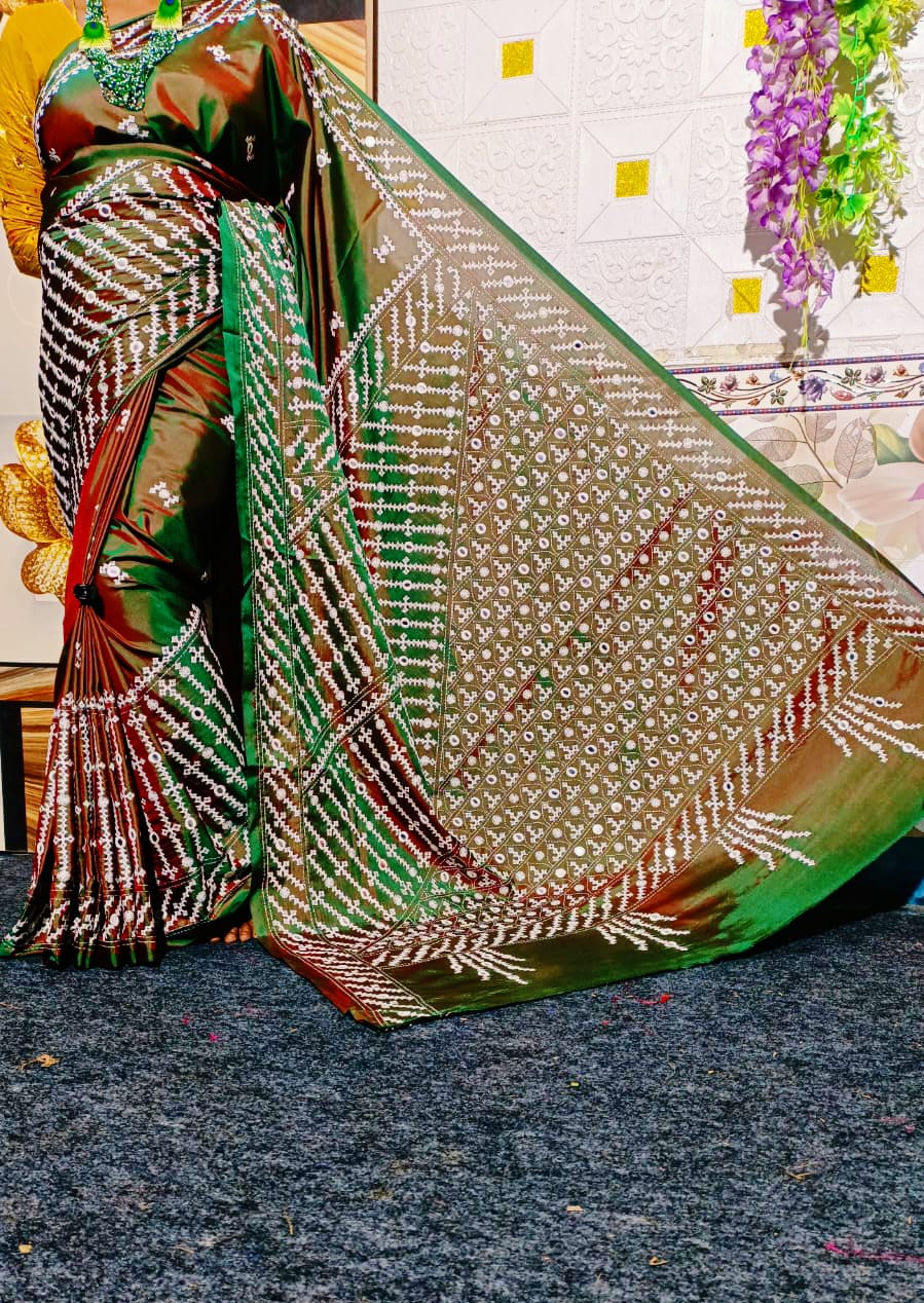 Gujrati Stitched Saree With Beautiful Mirror Work And Blouse Piece